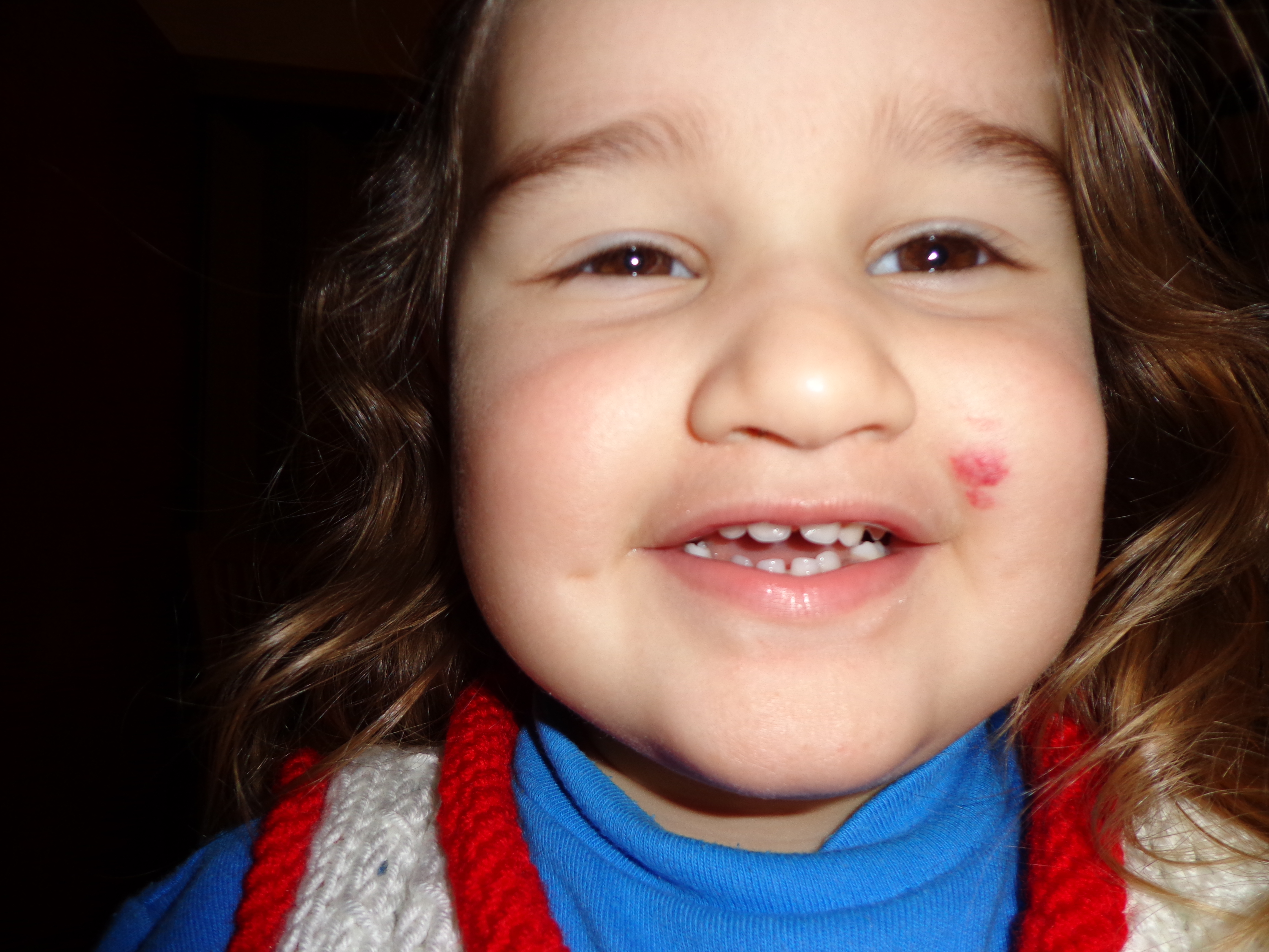 fotos/2012-12-25 - Iara en la casa de la abuela mirta/DSC00036.JPG